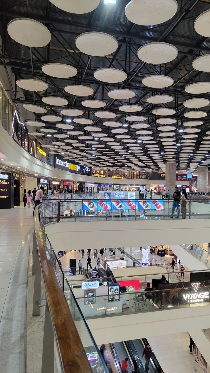 NSP Mall Outside
